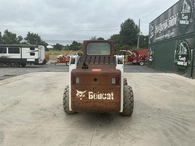 Image of Bobcat S220 equipment image 2