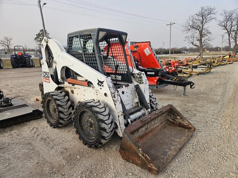 Image of Bobcat S250 Image 1