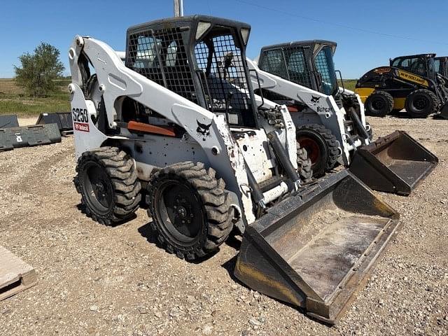 Image of Bobcat S250 equipment image 3