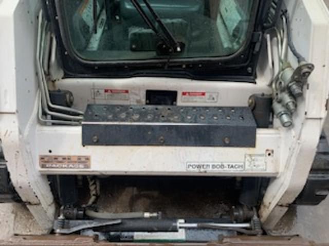 Image of Bobcat T180 equipment image 4