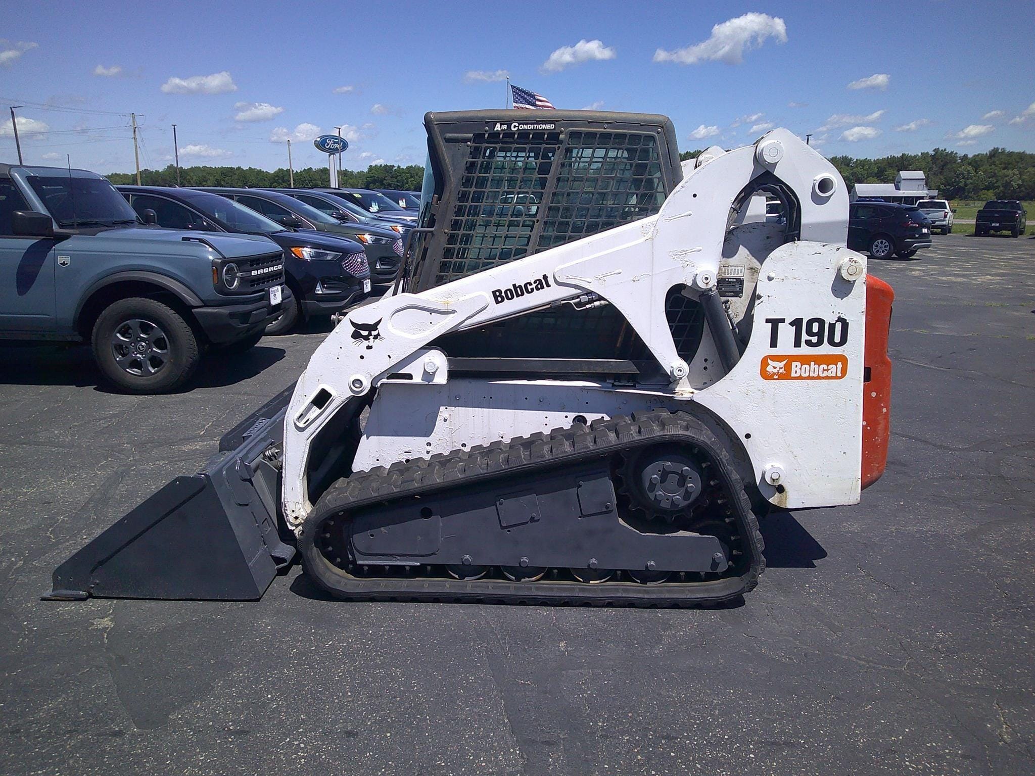 2006 Bobcat T190 Equipment Image0