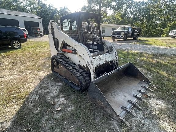 Image of Bobcat T190 equipment image 3