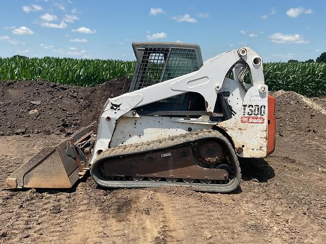 Image of Bobcat T300 equipment image 1