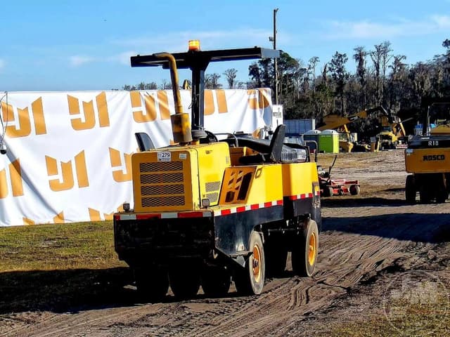 Image of Bomag BW11RH equipment image 1