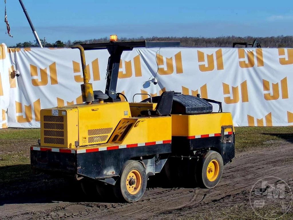 2006 Bomag BW11RH Equipment Image0