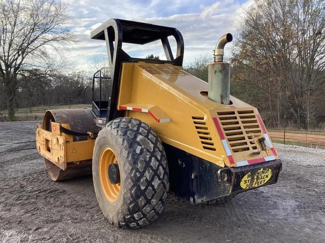 Image of Bomag BW211D-3 equipment image 3