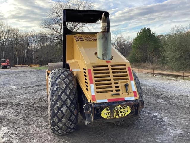 Image of Bomag BW211D-3 equipment image 4