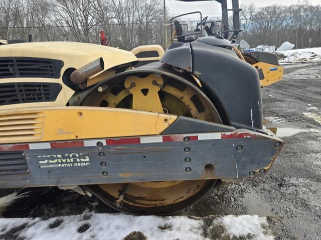 Image of Bomag BW284D equipment image 3