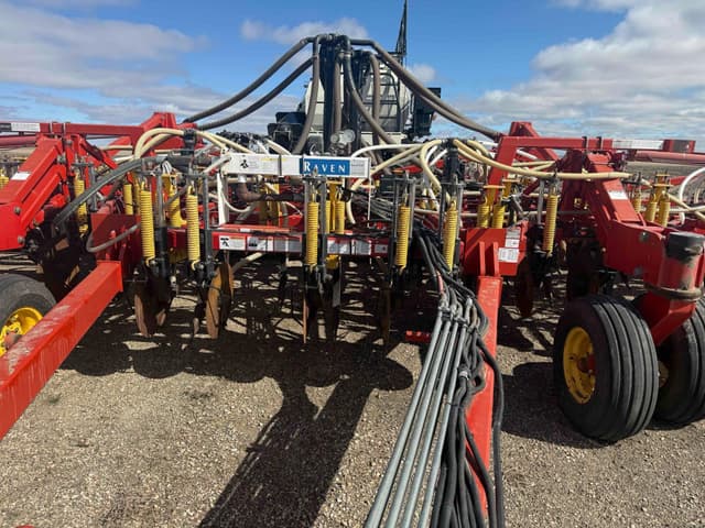 Image of Bourgault 5710 equipment image 1