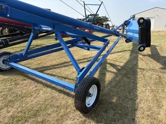 2006 Brandt 1070 Equipment Image0