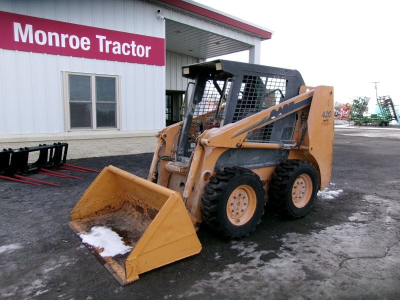 2006 Case 420 Equipment Image0