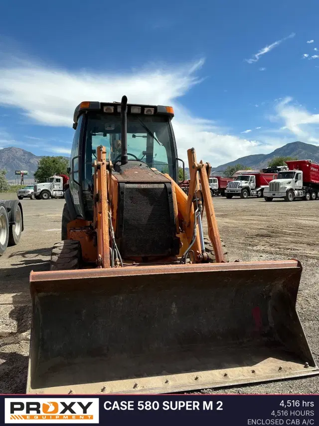 Image of Case 580 Super M Series 2 equipment image 2