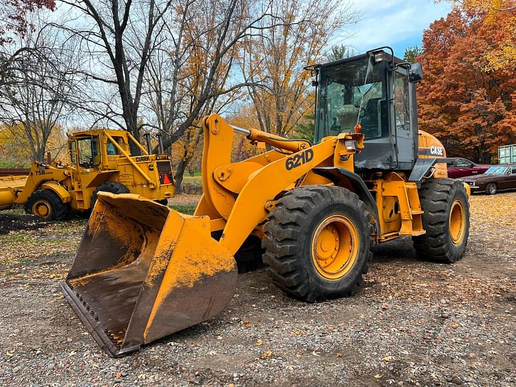 2006 Case 621D Equipment Image0