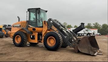 Main image Case 721E XT