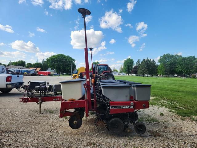 Image of Case IH 1220 equipment image 2