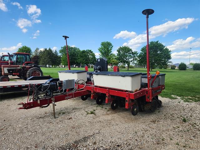 Image of Case IH 1220 equipment image 3