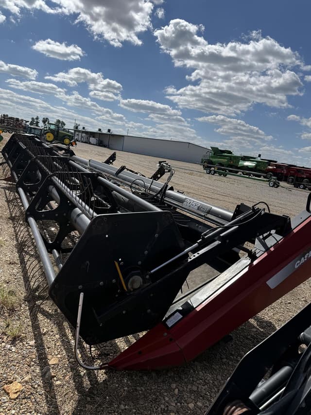 Image of Case IH 2052 equipment image 2