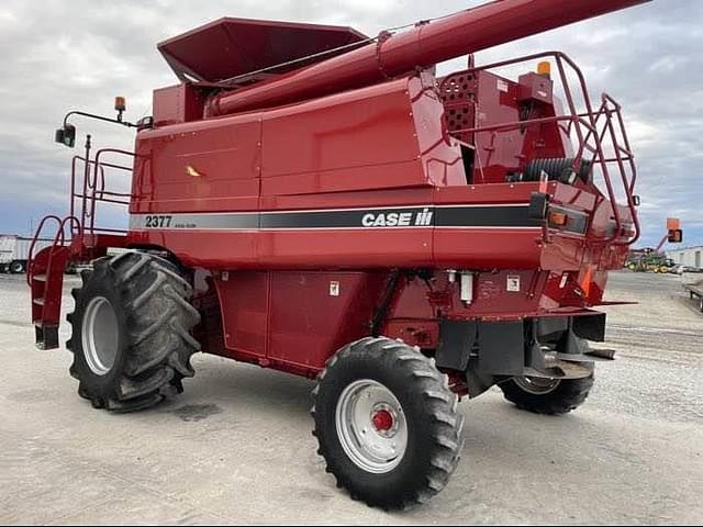 Image of Case IH 2377 equipment image 3