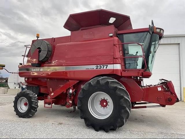 Image of Case IH 2377 equipment image 2