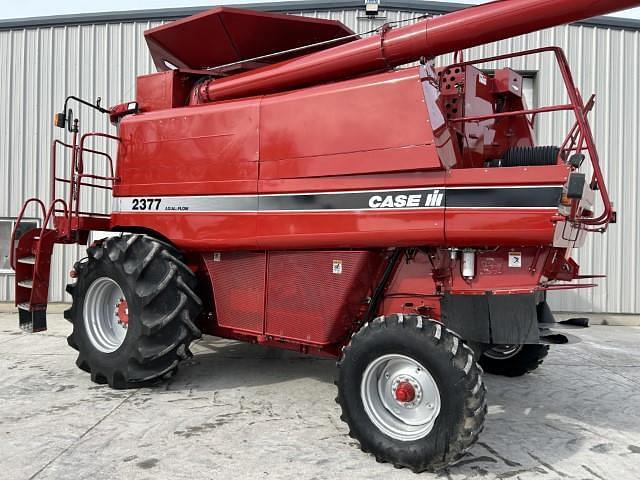 Image of Case IH 2377 equipment image 4