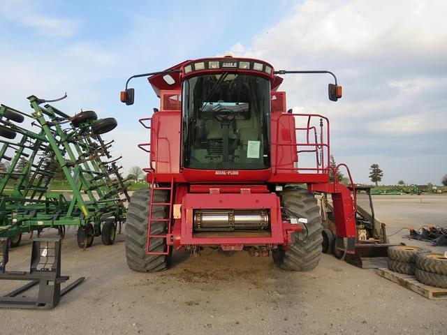 Image of Case IH 2377 equipment image 2