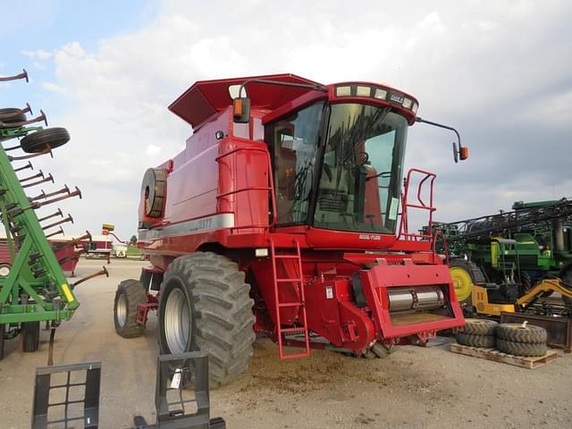 Image of Case IH 2377 equipment image 3