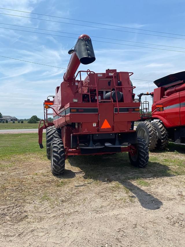 Image of Case IH 2377 equipment image 2