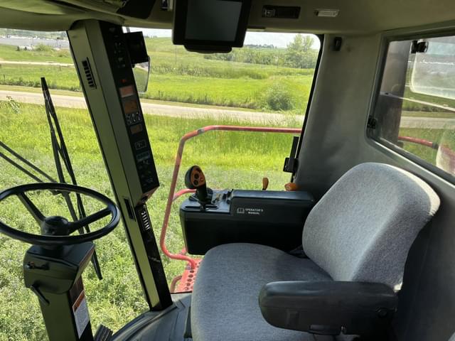 Image of Case IH 2388 equipment image 4