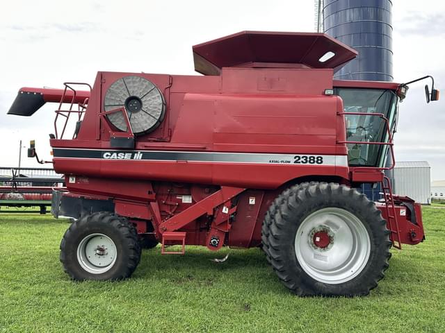 Image of Case IH 2388 equipment image 3