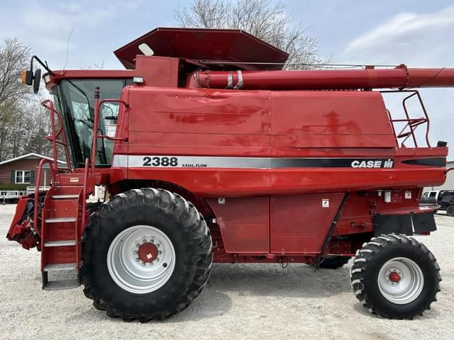 Image of Case IH 2388 equipment image 2