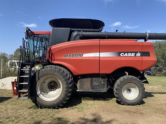 Image of Case IH 8010 equipment image 3