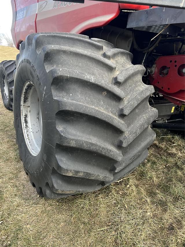 Image of Case IH 8010 equipment image 4