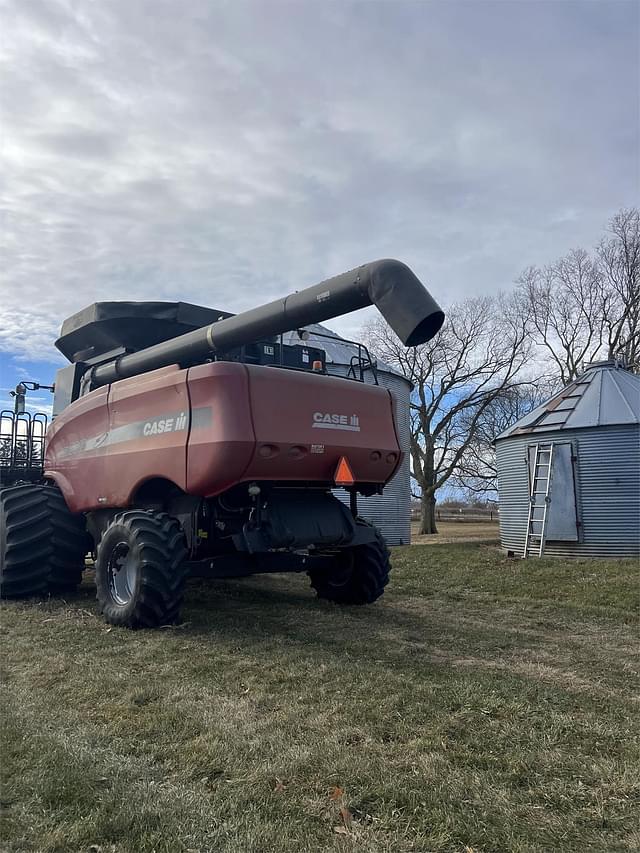 Image of Case IH 8010 equipment image 1