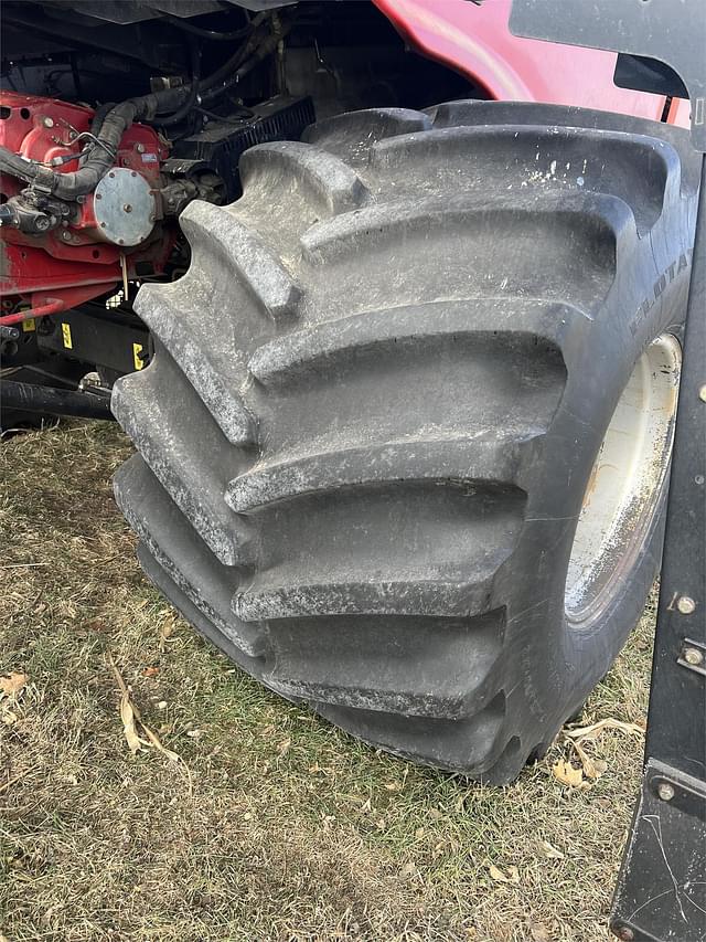 Image of Case IH 8010 equipment image 3