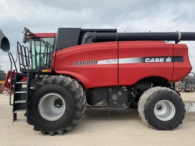 Image of Case IH 8010 equipment image 2