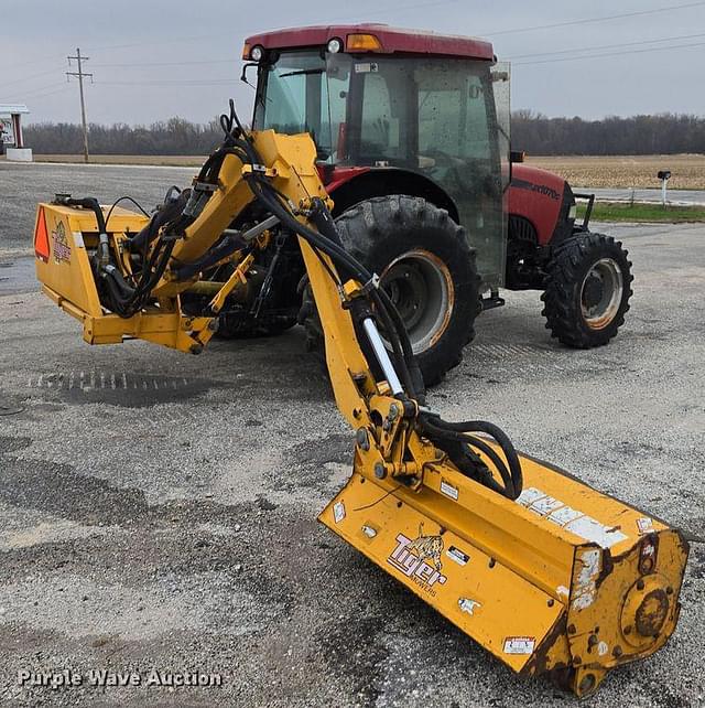 Image of Case IH JX1070C equipment image 4