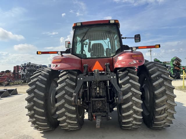 Image of Case IH Magnum 275 equipment image 3