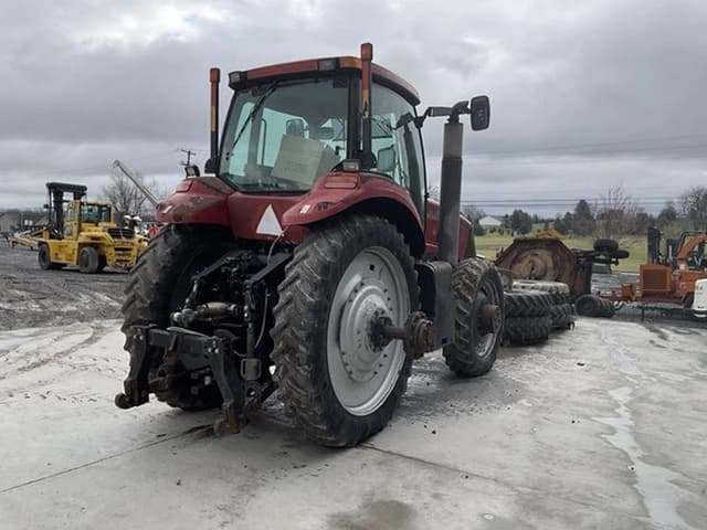Image of Case IH Magnum 305 equipment image 4