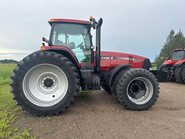 Image of Case IH MX210 equipment image 3