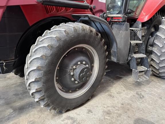 Image of Case IH MX215 equipment image 4
