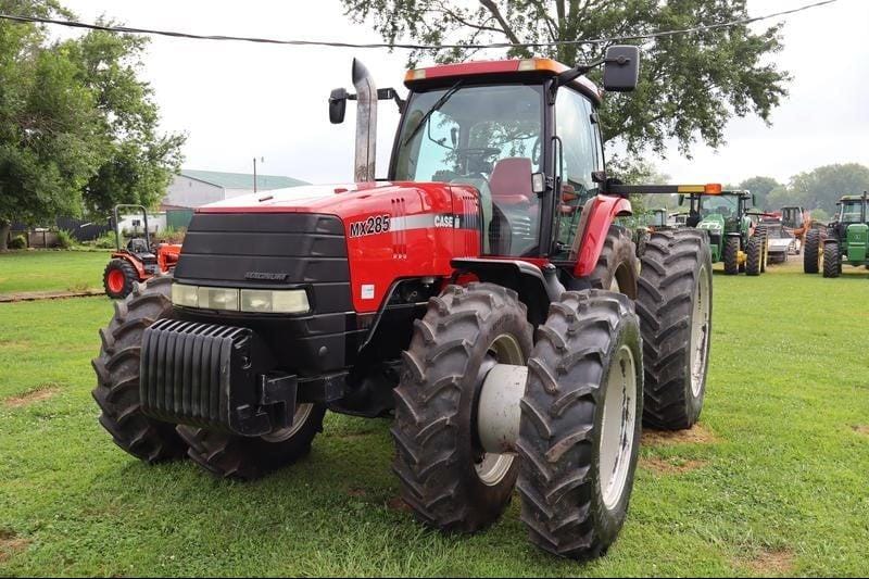 175 - 299 HP Tractors image