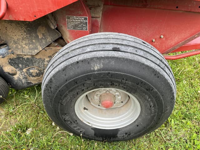 Image of Case IH RBX563 equipment image 4