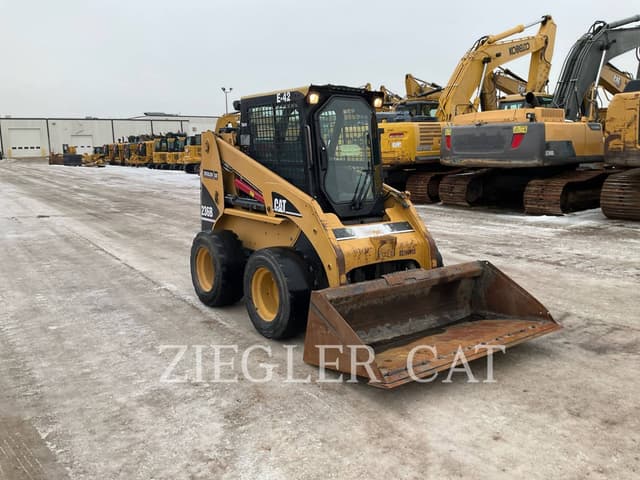 Image of Caterpillar 236B equipment image 1