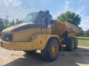2006 Caterpillar 725 Image