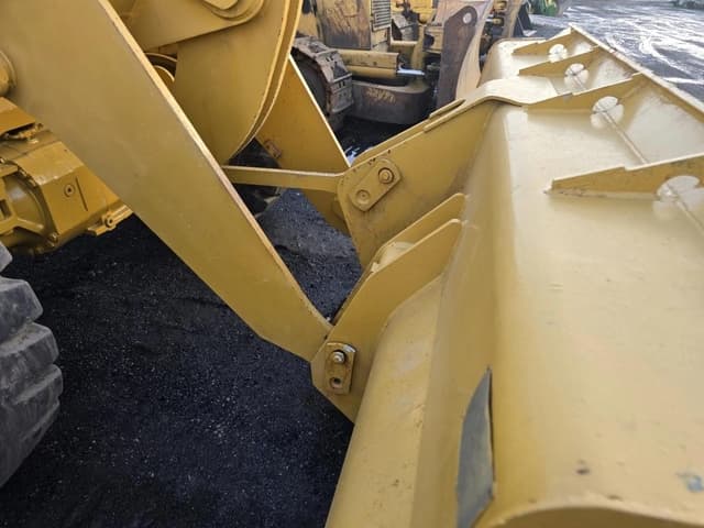 Image of Caterpillar 924G equipment image 3
