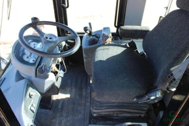 Image of Caterpillar 930G equipment image 4