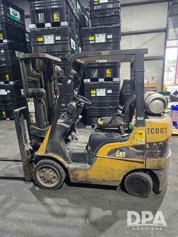 Image of Caterpillar C5000 equipment image 4