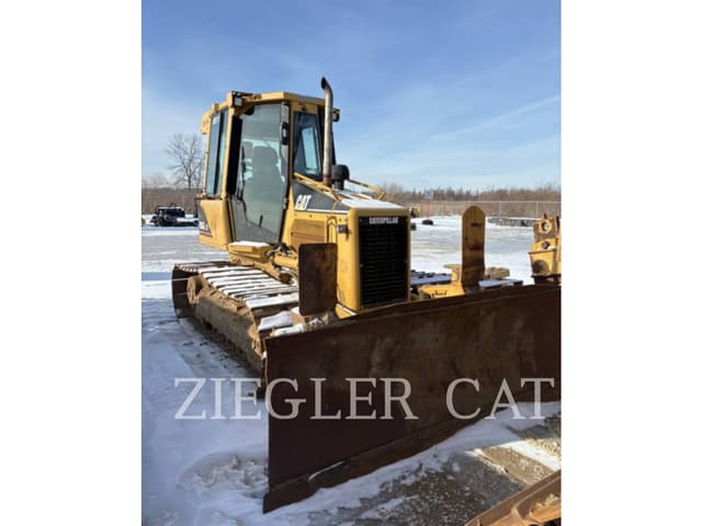 Image of Caterpillar D5G equipment image 1