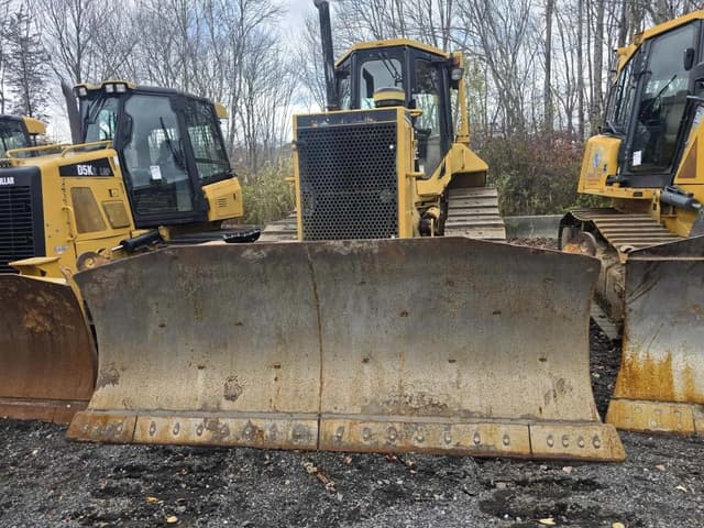 Image of Caterpillar D5M equipment image 2