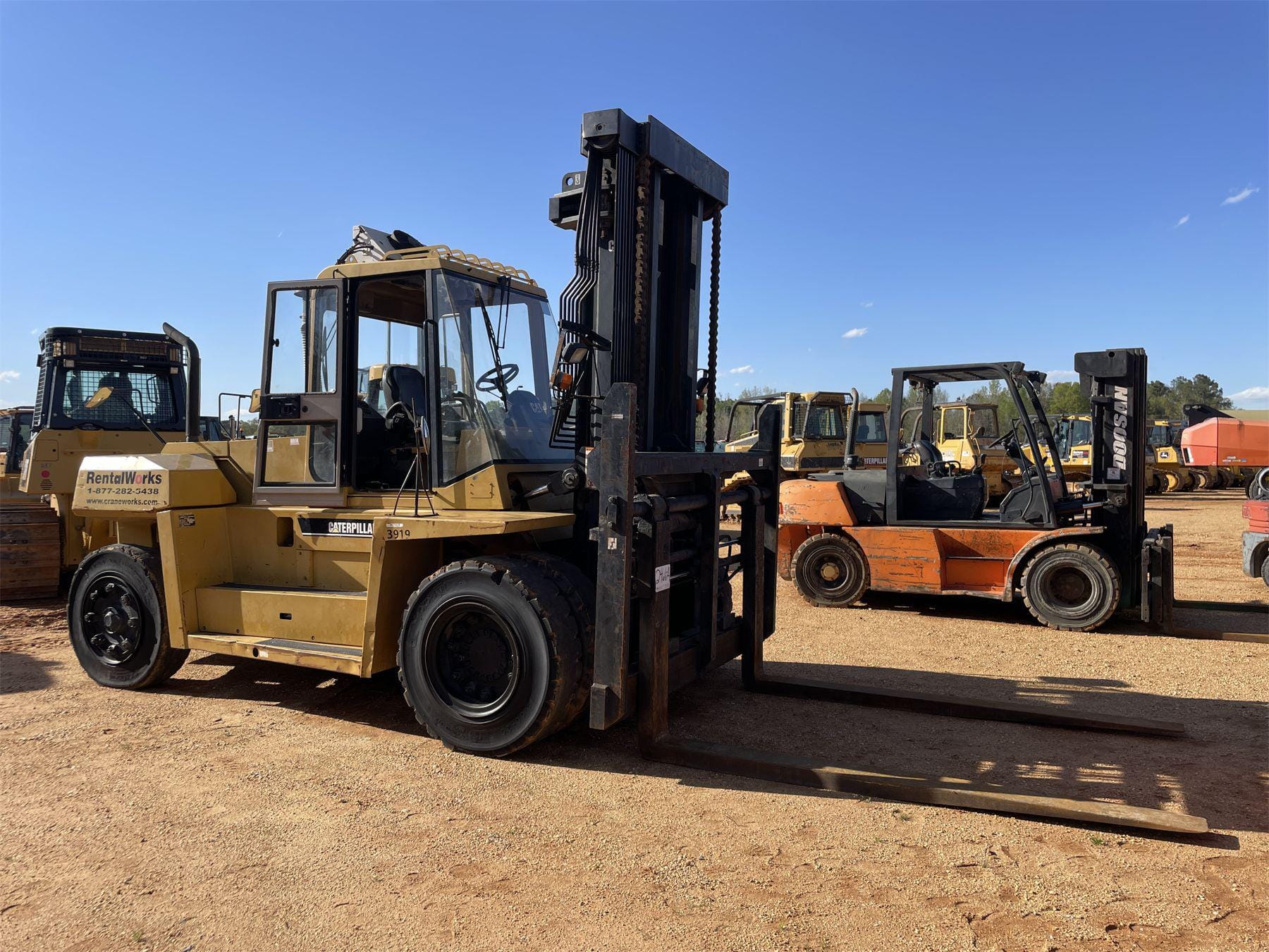 Main image Caterpillar DP150 